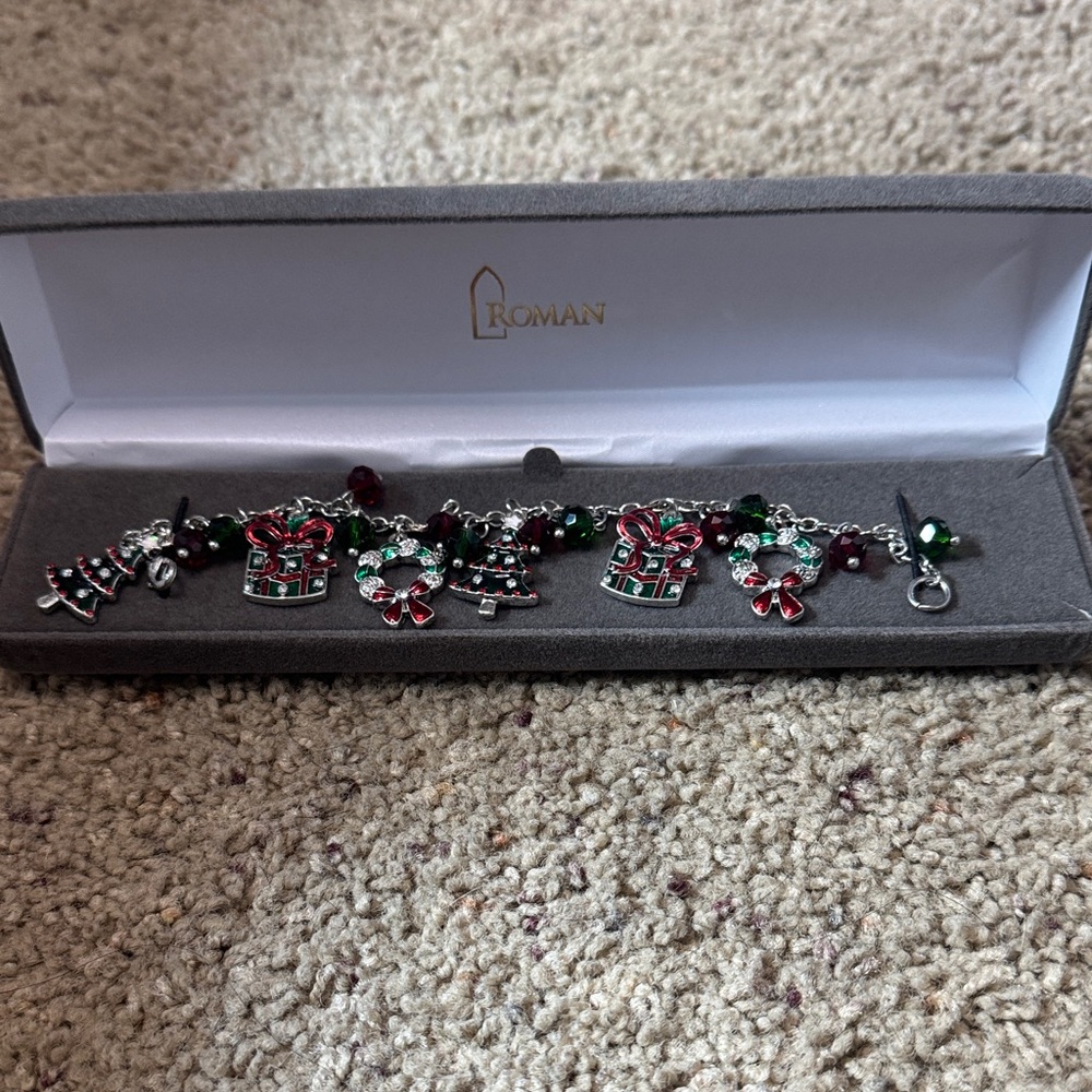 Roma Holiday Charm Bracelet - Red and Green